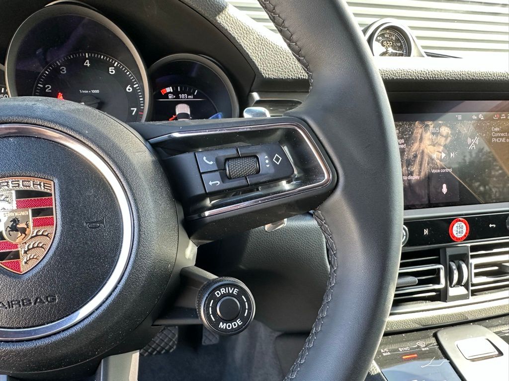 Thumbnail: 2025 Porsche Macan - 17