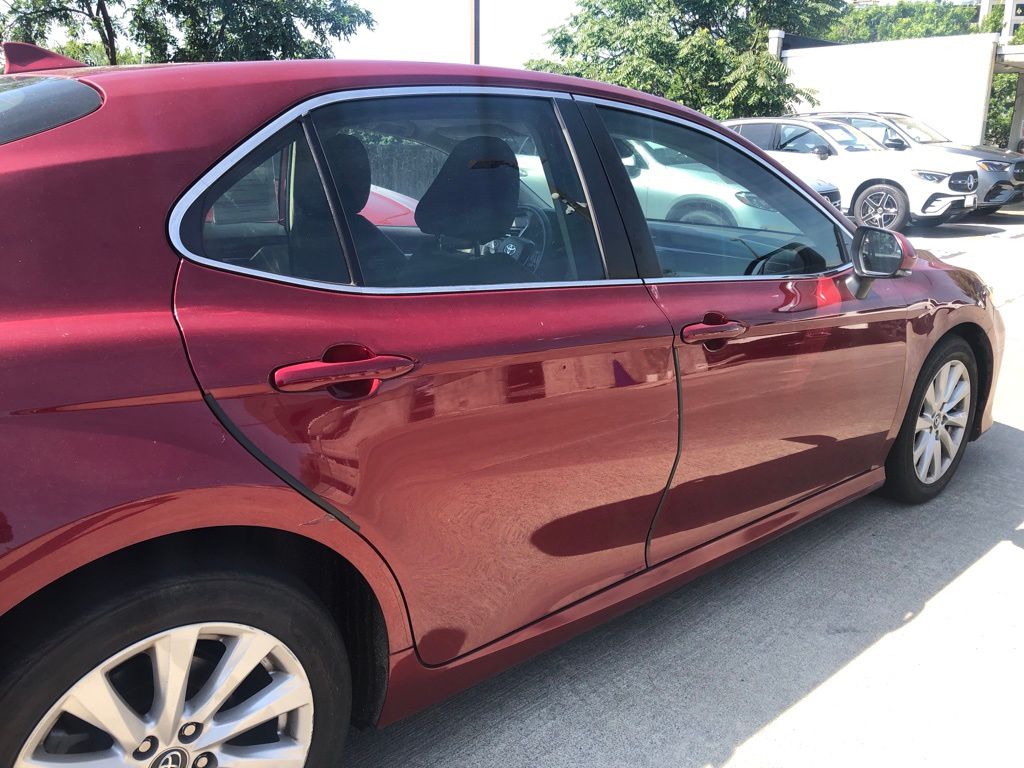 Thumbnail: 2019 Toyota Camry - 4