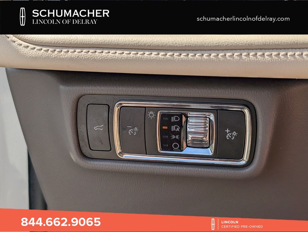 used 2023 Lincoln Aviator car, priced at $43,698