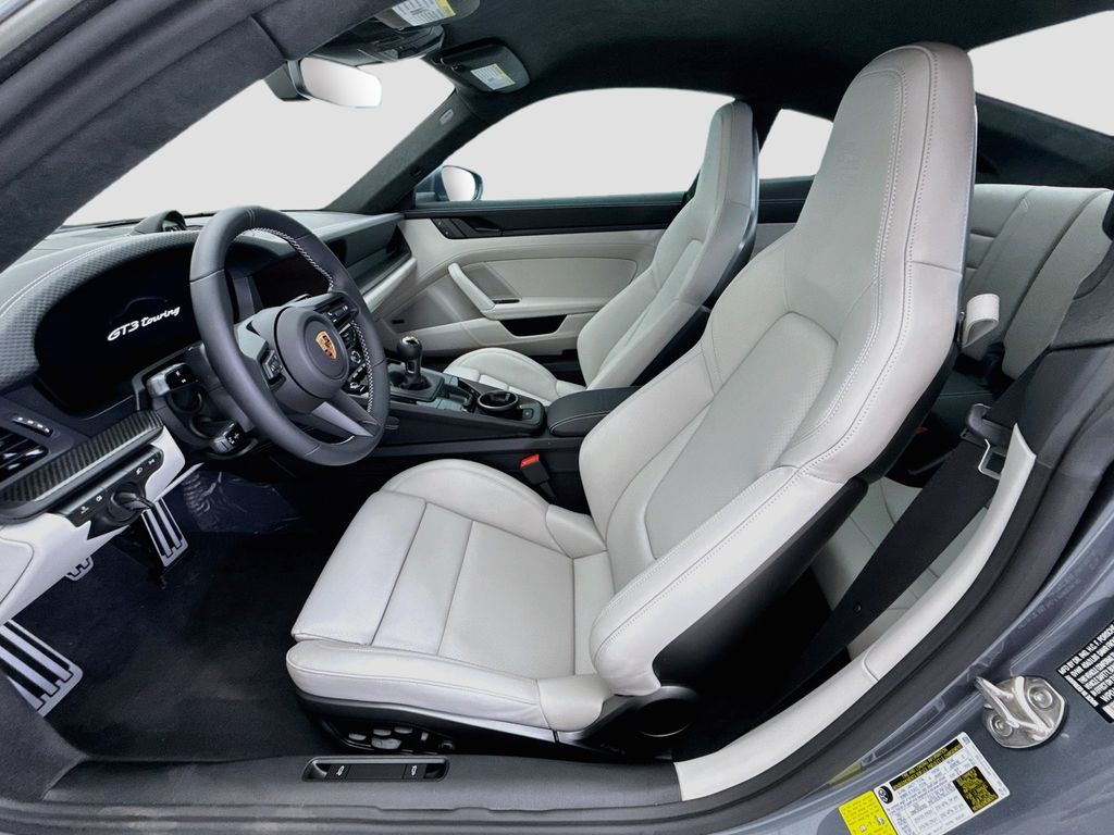 Thumbnail: 2026 Porsche 911 - 5