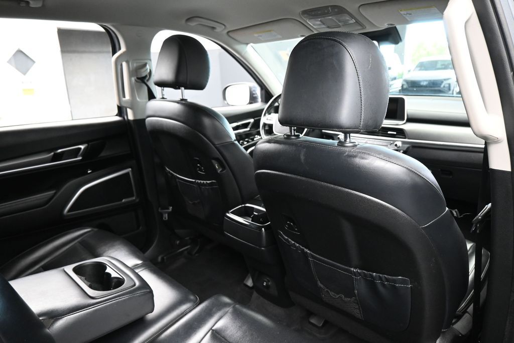 Used 2022 Gravity Gray Kia LX image 42