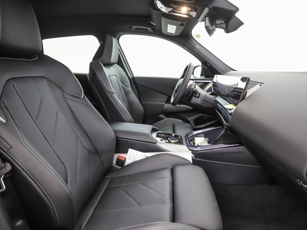 Thumbnail: 2025 BMW X3 - 32