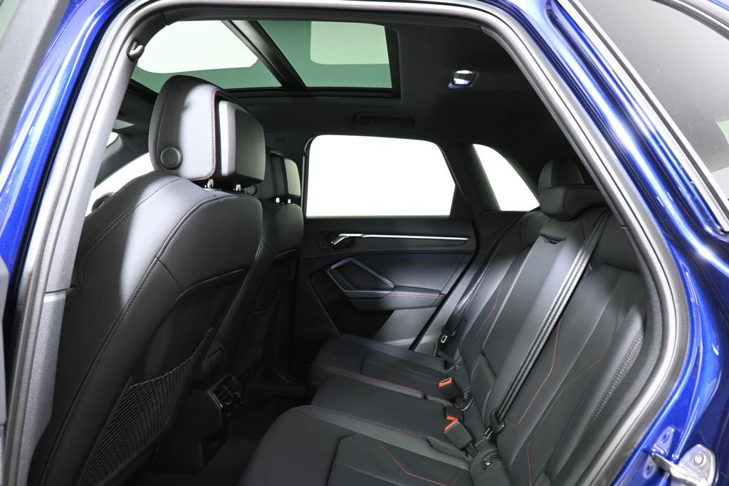 Thumbnail: 2025 Audi Q3 - 28