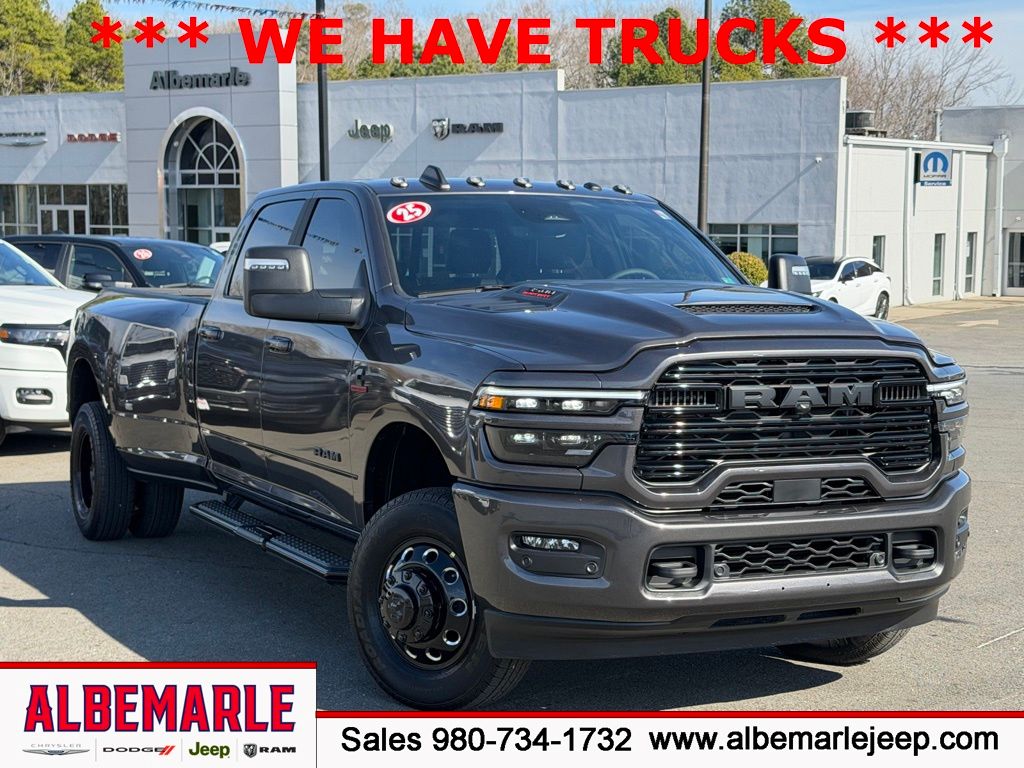 2025 RAM 3500 Laramie Crew Cab LB DRW 4WD