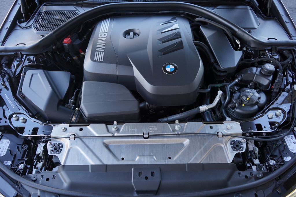 Thumbnail: 2025 BMW 3 Series - 20