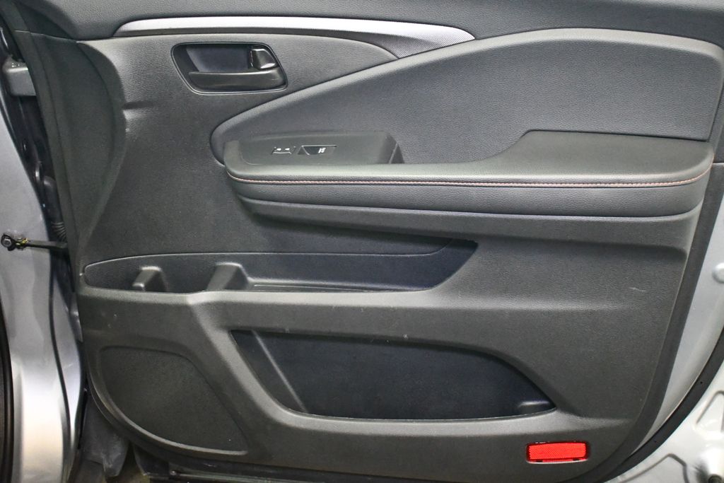 Thumbnail: 2022 Honda Passport - 30