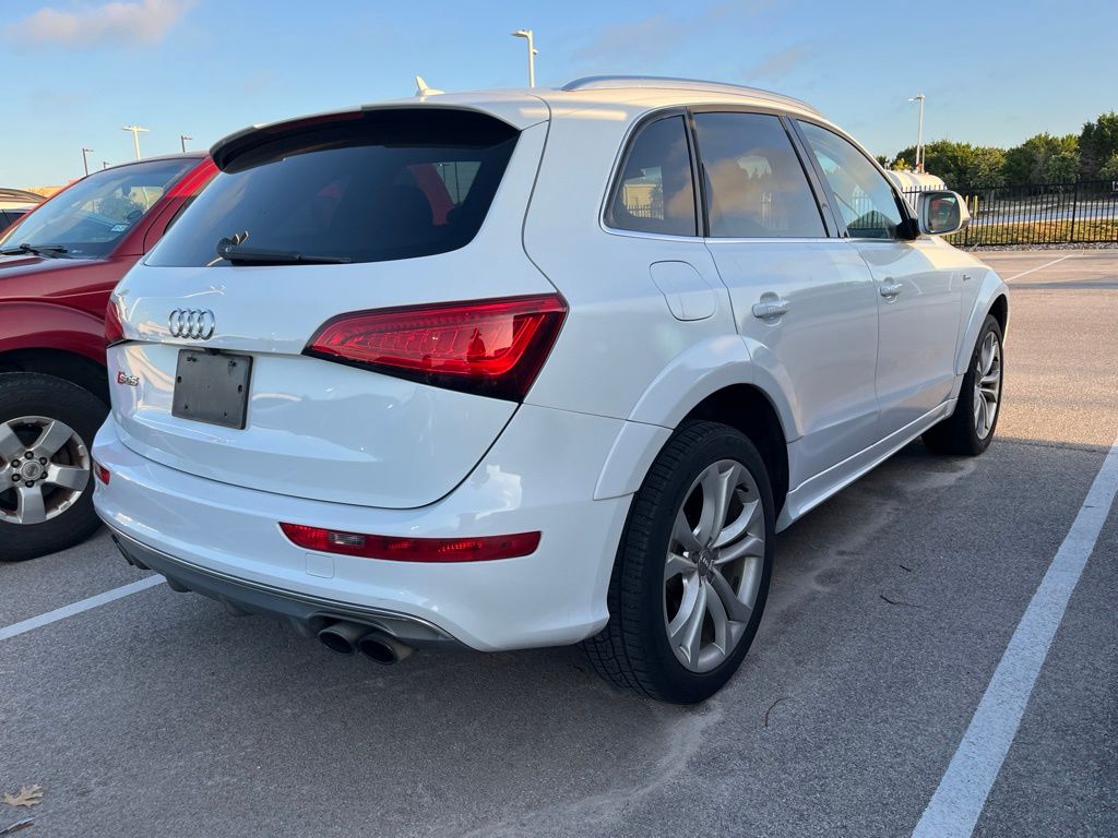 Thumbnail: 2014 Audi SQ5 - 3