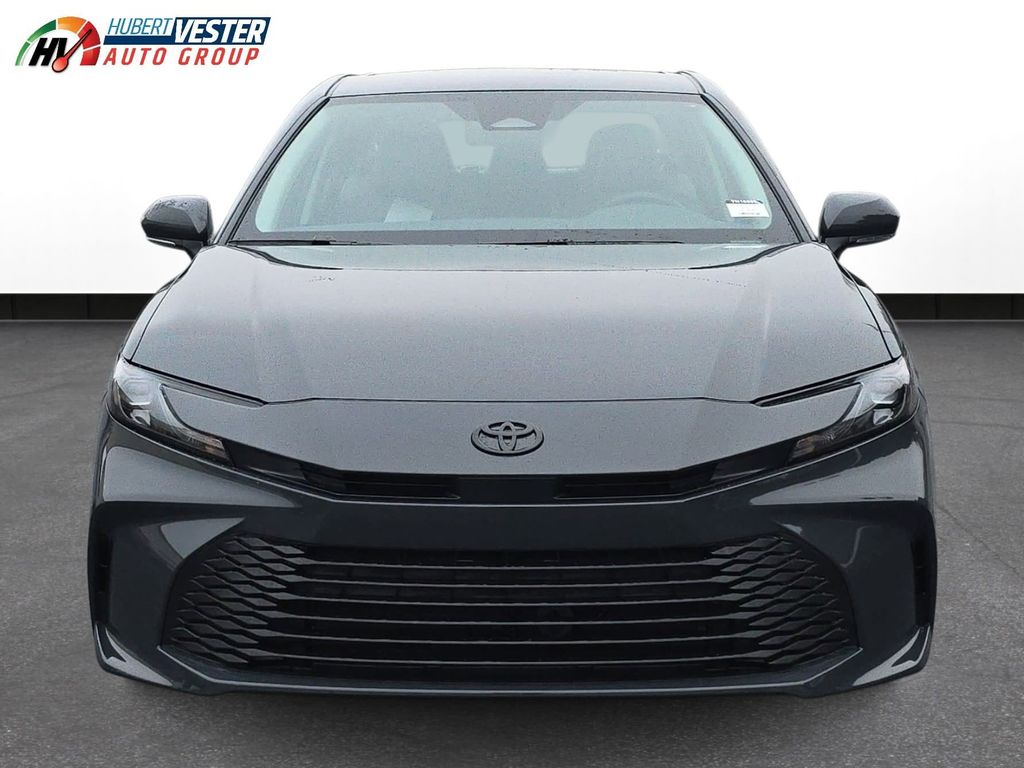 2026 Toyota Camry LE photo 3