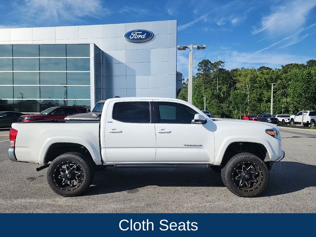 2017 Toyota Tacoma SR5 V6