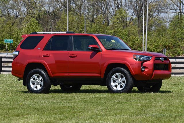 Barcelona Red Metallic 2022 Toyota 4Runner SR5 Premium 4WD SUV / Crossover Four-Wheel Drive 5-Speed Automatic