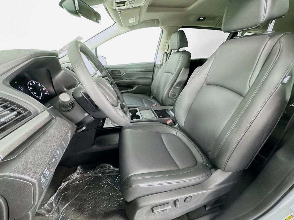 Used Car 2025 Honda Odyssey  Ex-l For Sale Under $40,000 In Austin, Texas