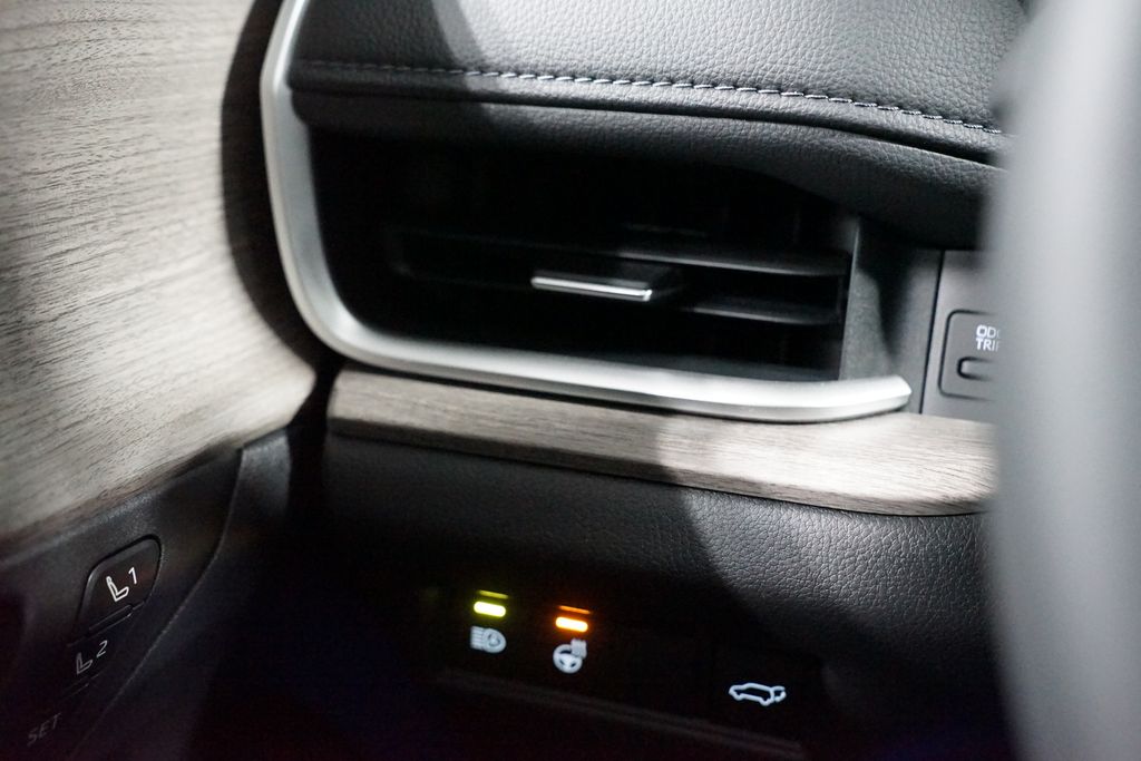 Thumbnail: 2026 Toyota Grand Highlander - 25