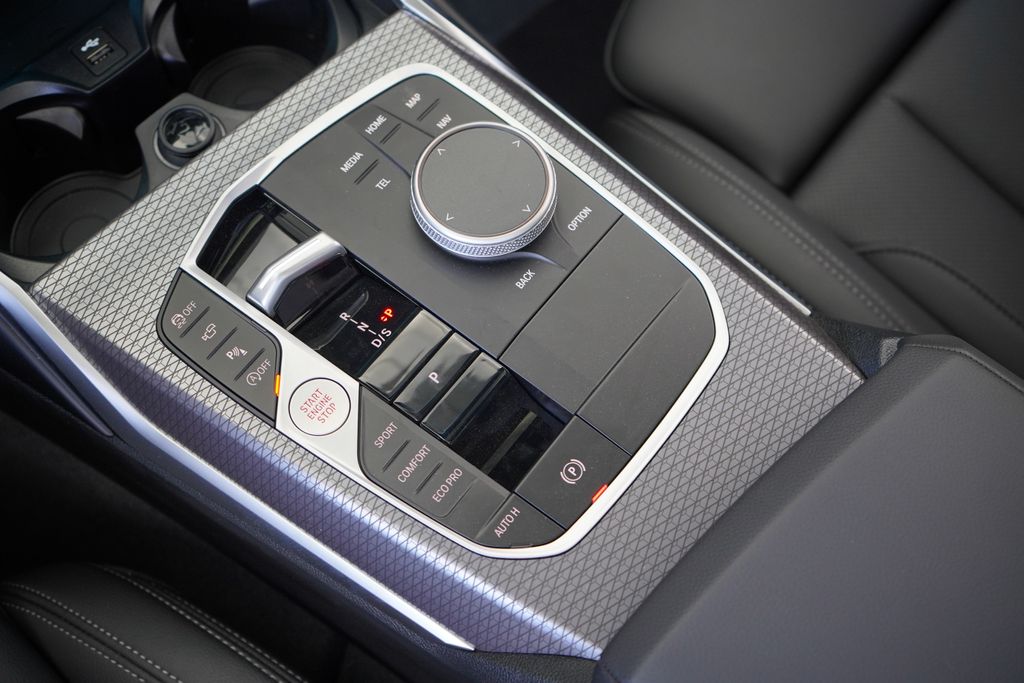 Thumbnail: 2025 BMW 4 Series - 19