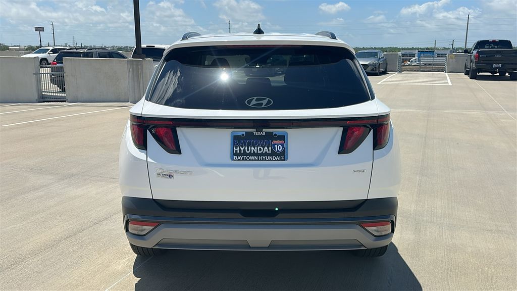 2025 Hyundai Tucson SEL White at Baytown Hyundai