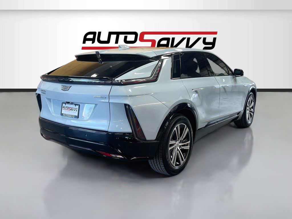 Used 2025 Nimbus Metallic Cadillac Sport image 7