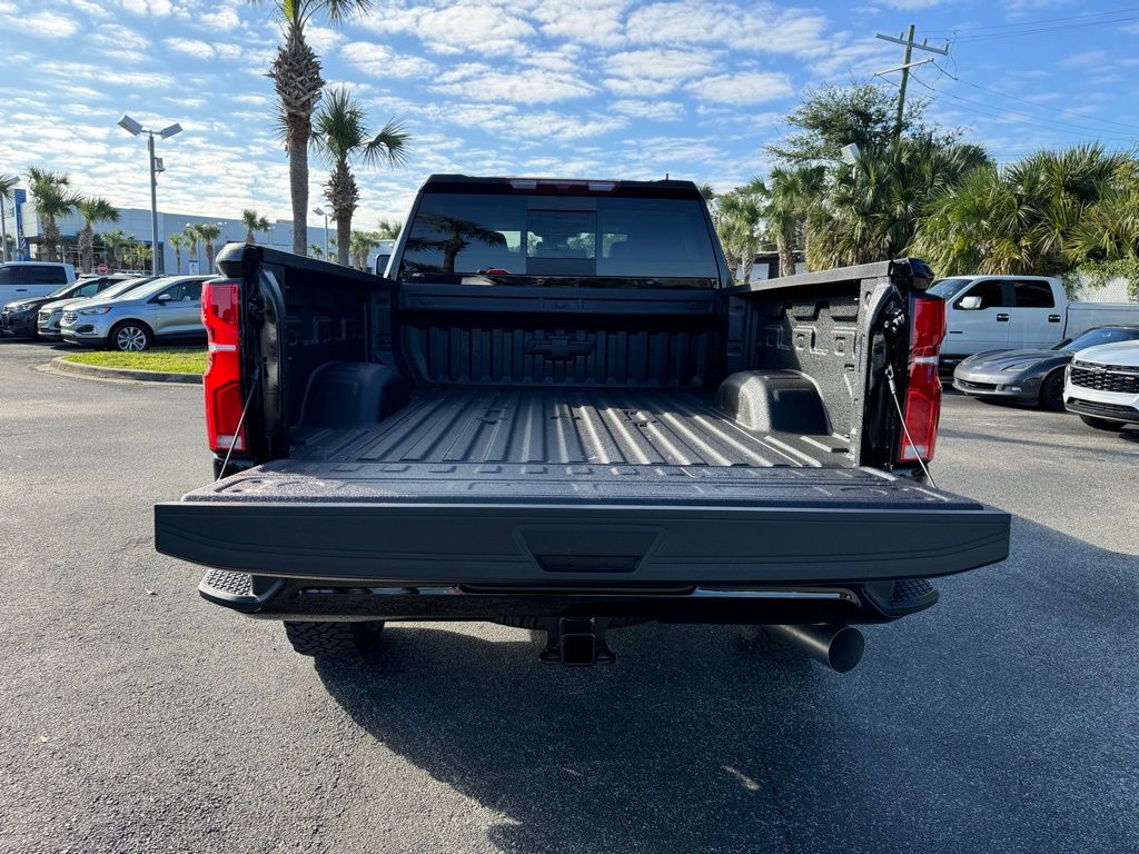 2025 Chevrolet Silverado 2500HD LT 12