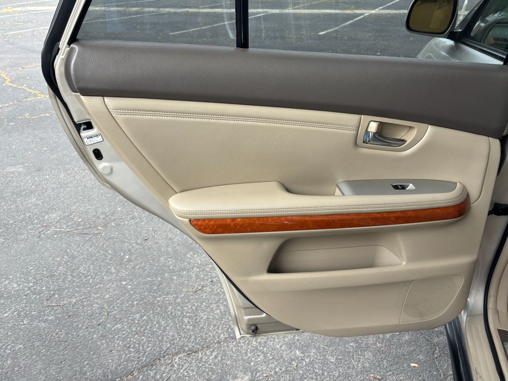 Thumbnail: 2006 Lexus RX - 26