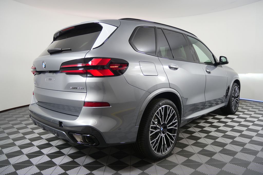 Thumbnail: 2026 BMW X5 - 3