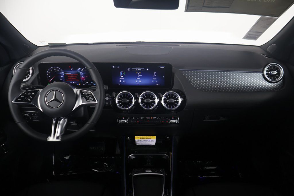 2025 Mercedes-Benz GLA 250 4