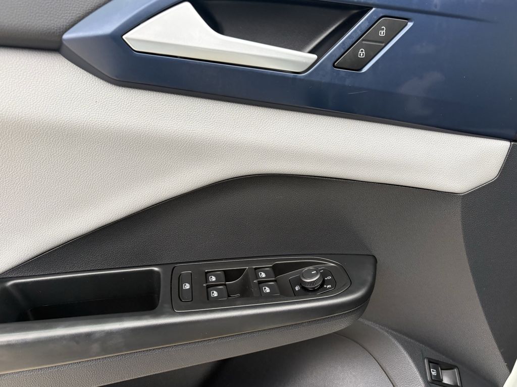 2022 Volkswagen Taos 1.5T SE White at DeMontrond Auto Country