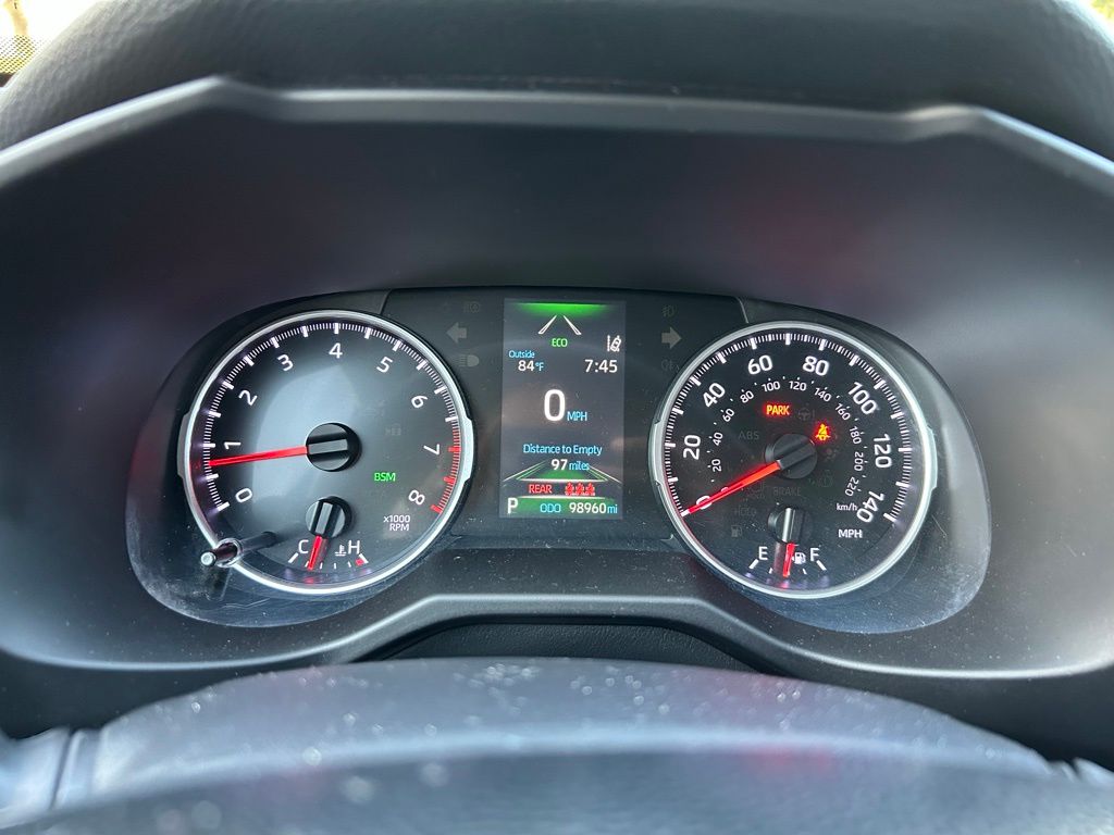 2021 Toyota RAV4 XLE Premium 22