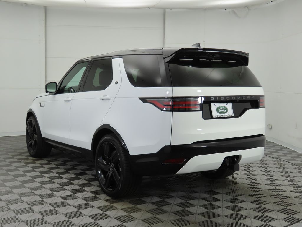 2024 Land Rover Discovery Dynamic SE 7