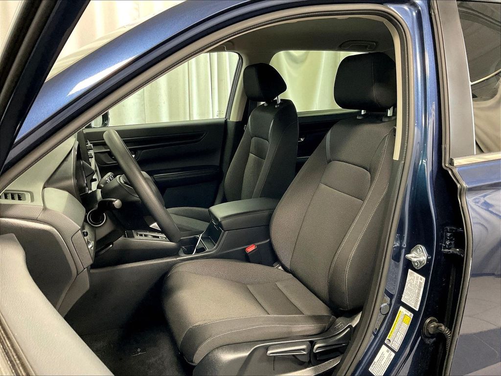 2025 Honda CR-V — photo 10