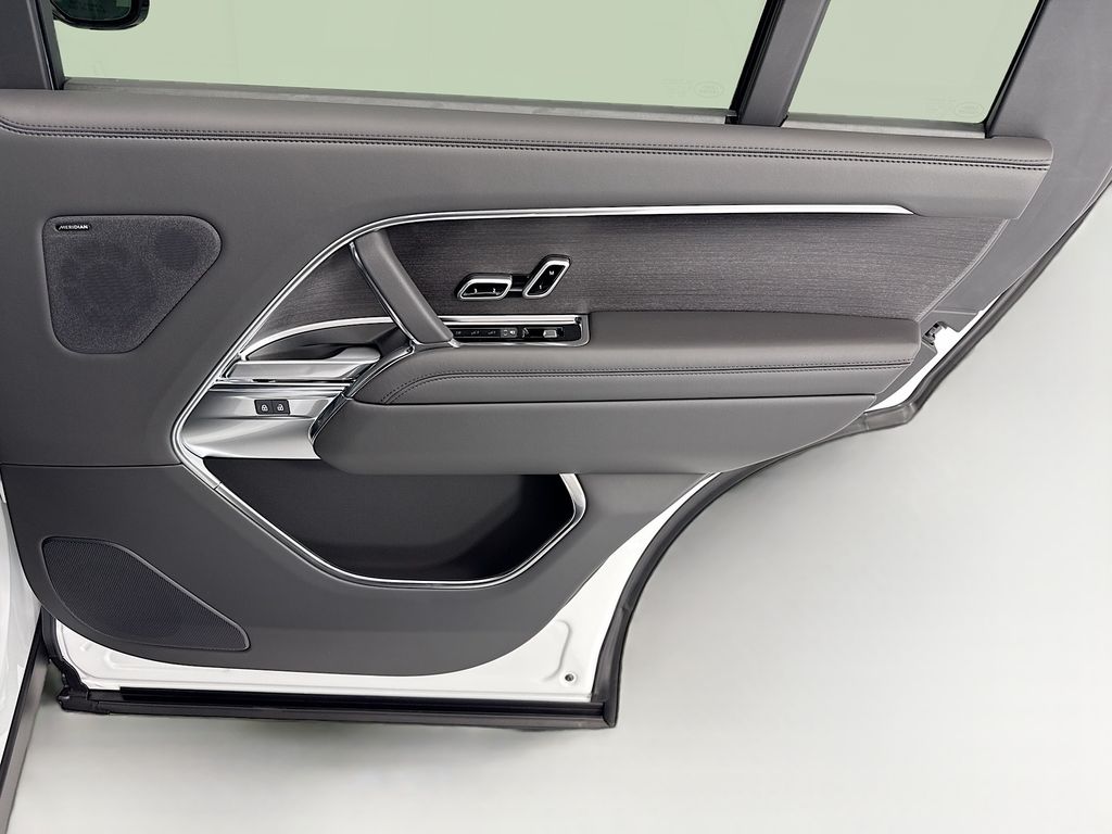 Thumbnail: 2026 Land Rover Range Rover - 26