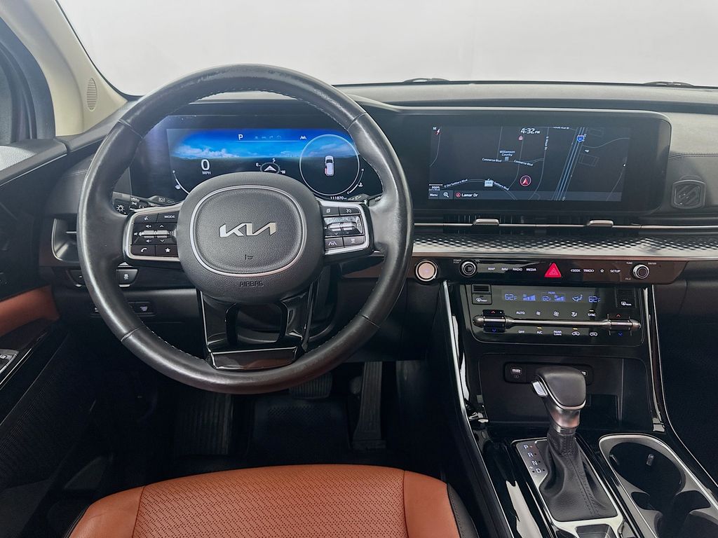 Thumbnail: 2022 Kia Carnival - 23