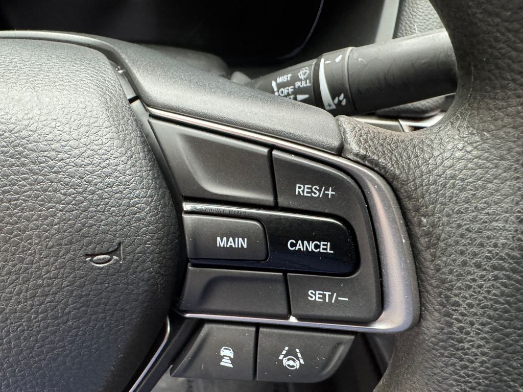 Used 2020 White Honda LX image 13