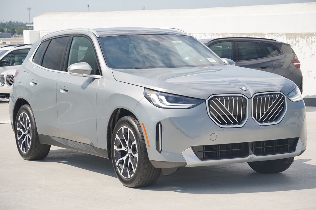 Thumbnail: 2026 BMW X3 - 3