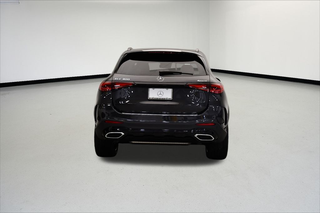 Thumbnail: 2025 Mercedes-Benz GLC - 4