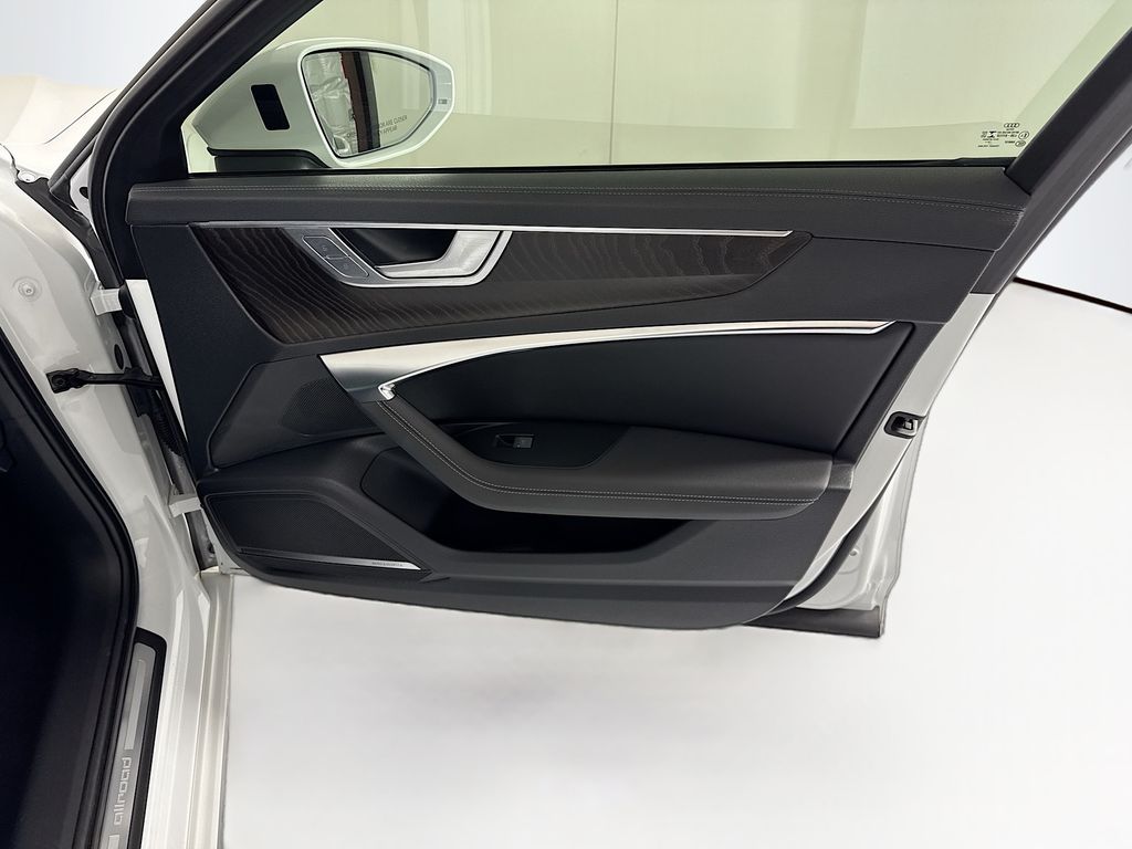 Thumbnail: 2020 Audi A6 - 25