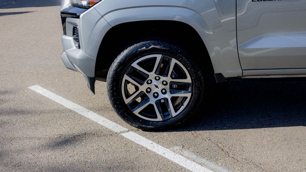 Used 2023 Chevrolet Colorado Z71 4D Crew Cab
