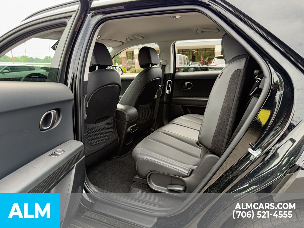 Used 2025 Abyss Black Hyundai SEL image 15