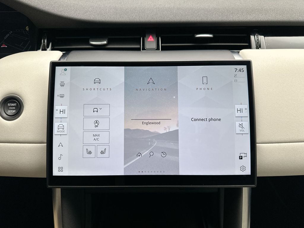 Thumbnail: 2024 Land Rover Discovery Sport - 14