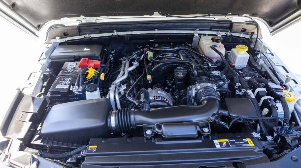 Used 2023 Jeep Gladiator Willys 4D Crew Cab