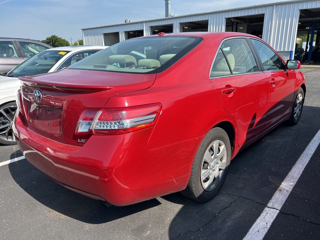 Thumbnail: 2010 Toyota Camry - 3