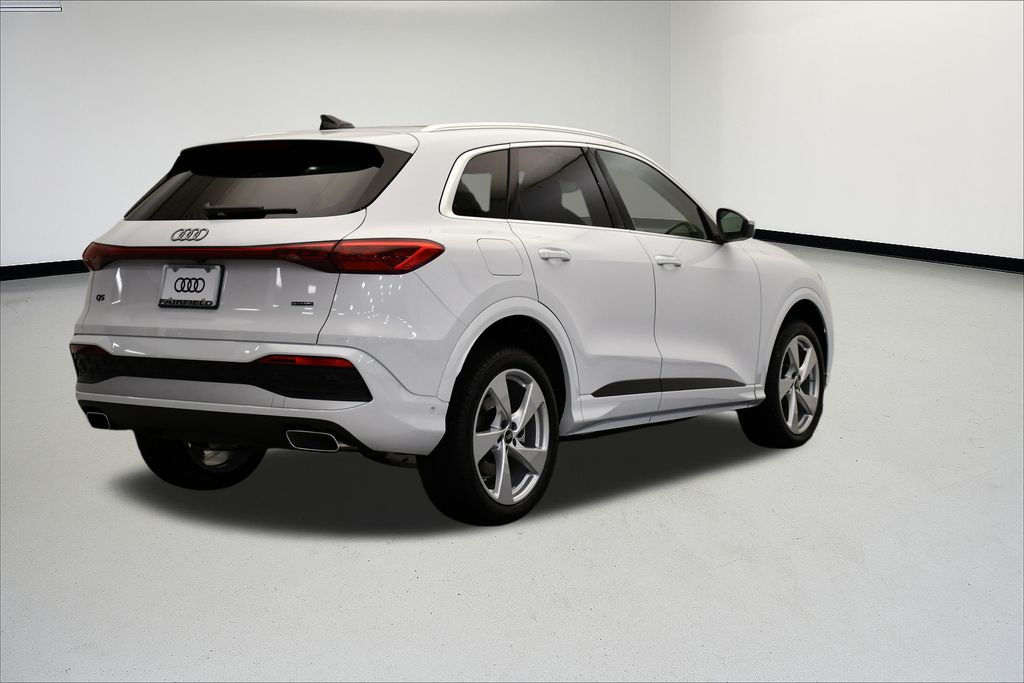Thumbnail: 2025 Audi Q5 - 5