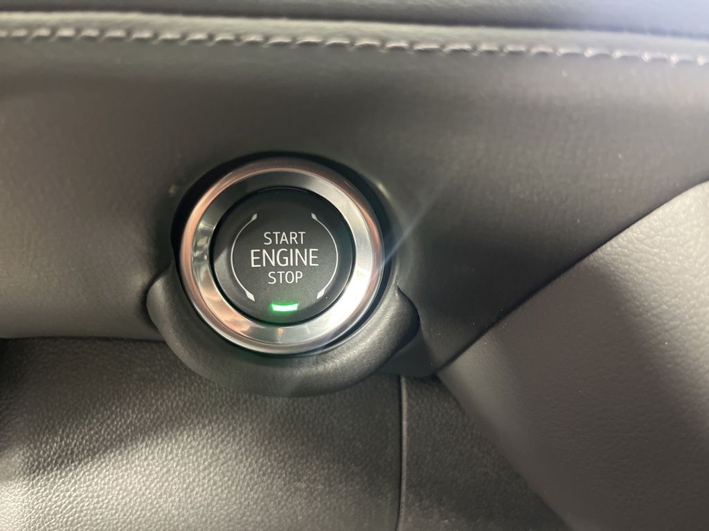 Thumbnail: 2026 Chevrolet Suburban - 31