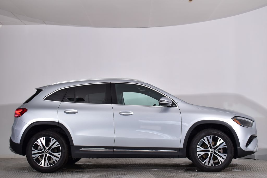 Thumbnail: 2025 Mercedes-Benz GLA - 6