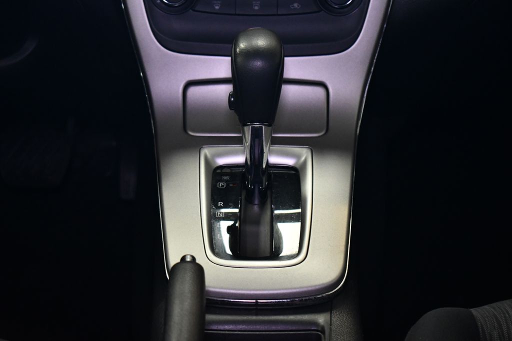 Thumbnail: 2015 Nissan Sentra - 20