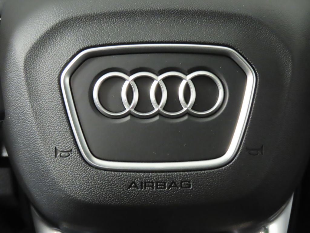 Thumbnail: 2025 Audi Q3 - 17