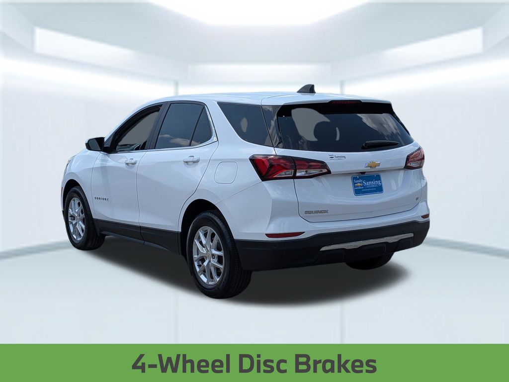 View vehicle photo 4