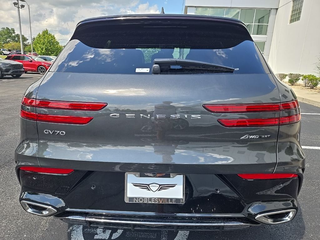 Thumbnail: 2026 Genesis GV70 - 7