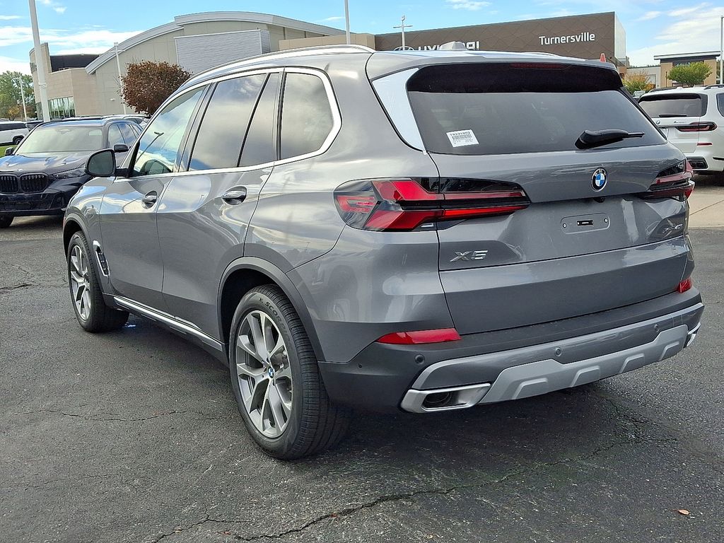 Thumbnail: 2026 BMW X5 - 3