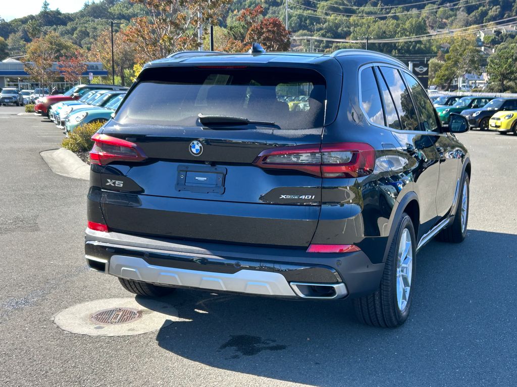 Thumbnail: 2022 BMW X5 - 5