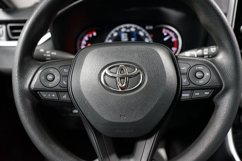 Thumbnail: 2023 Toyota RAV4 - 12