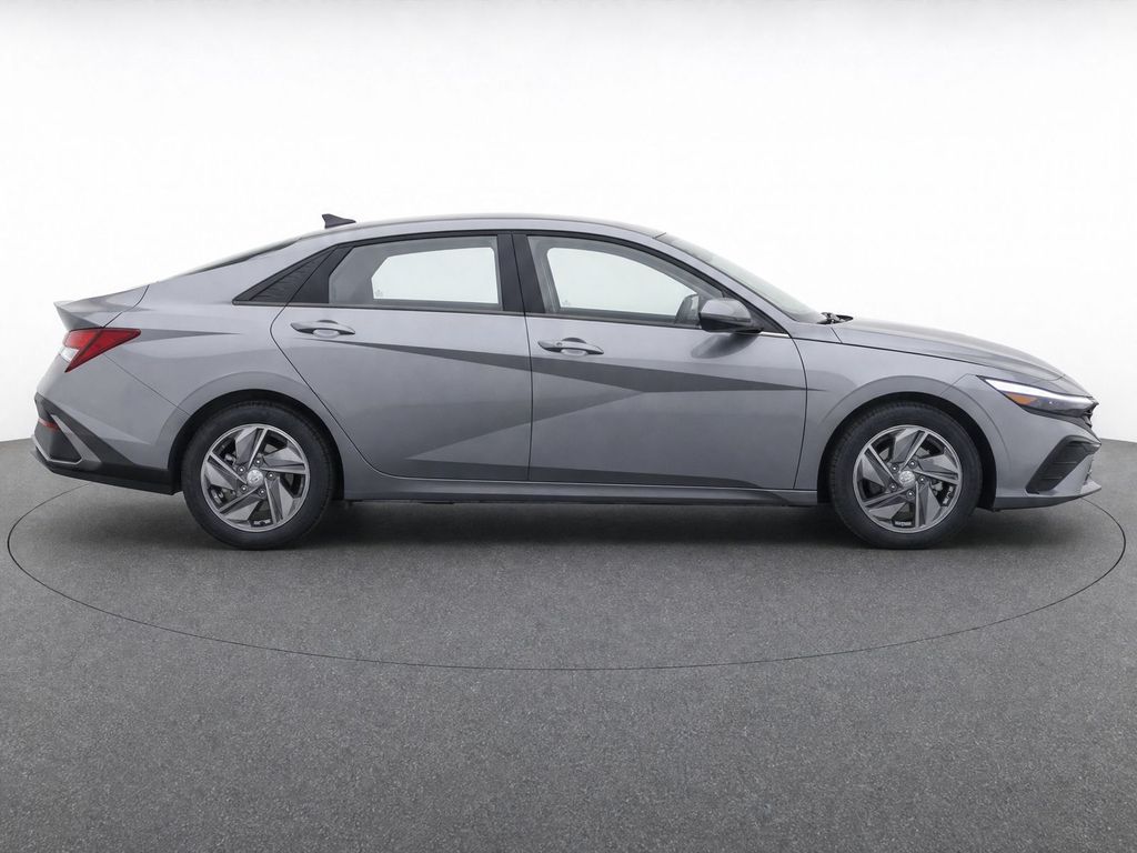 Thumbnail: 2025 Hyundai Elantra - 27