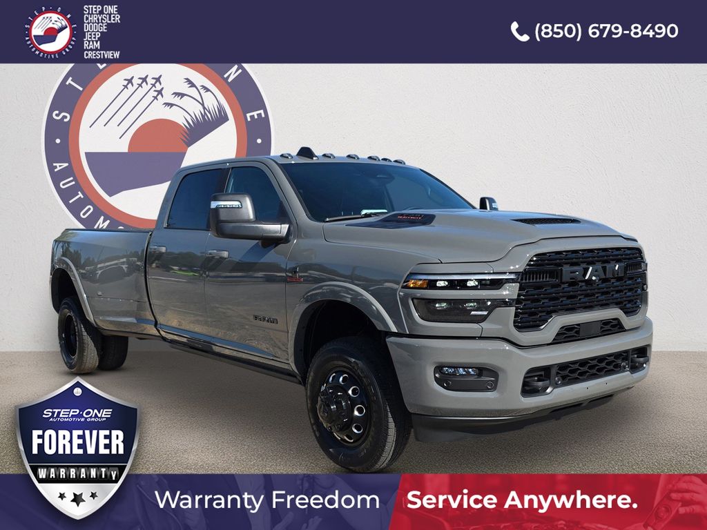 2026 RAM 3500 Limited Crew Cab LB DRW 4WD